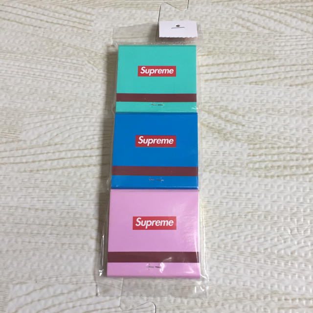 Supreme(シュプリーム)のsupreme マッチ メンズのファッション小物(タバコグッズ)の商品写真