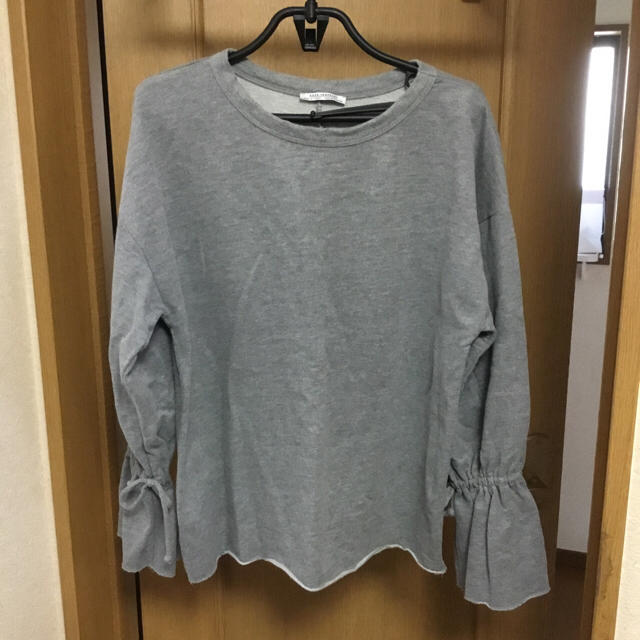 ZARA(ザラ)のZARA TRAFALUC ザラ スウェット 長袖 レディースのトップス(トレーナー/スウェット)の商品写真