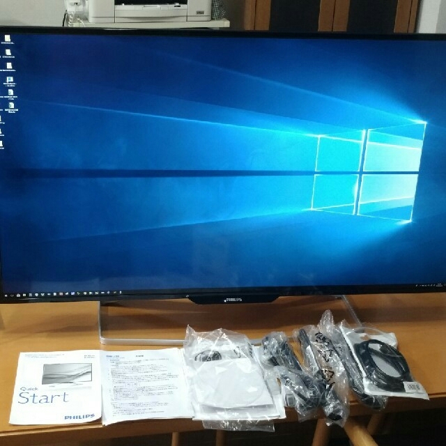 PHILIPS 40型 4K BDM4065UC/11 保証期間内