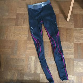 シースリーフィット(C3fit)のC3fit ランニングタイツ(ウェア)