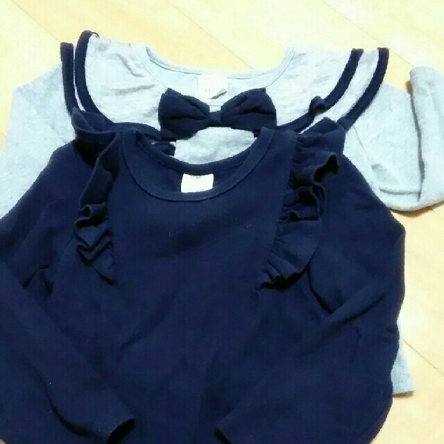 H&M(エイチアンドエム)の95 bee  値下げ！！カットソーセット キッズ/ベビー/マタニティのキッズ服女の子用(90cm~)(Tシャツ/カットソー)の商品写真