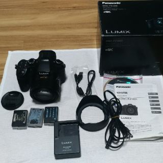 パナソニック(Panasonic)の【kappajizoujp様専用】DMC-FZ1000 中古　おまけ付(コンパクトデジタルカメラ)