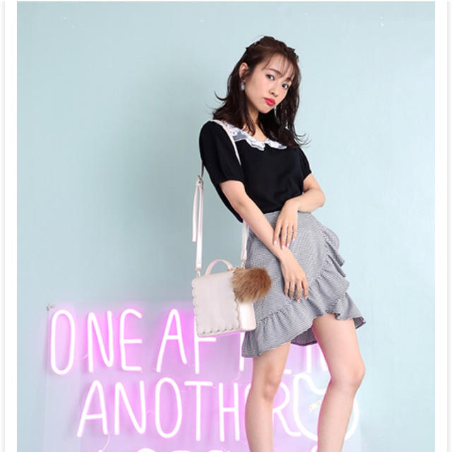 one after another NICE CLAUP(ワンアフターアナザーナイスクラップ)のラッフルミニスカート レディースのスカート(ミニスカート)の商品写真