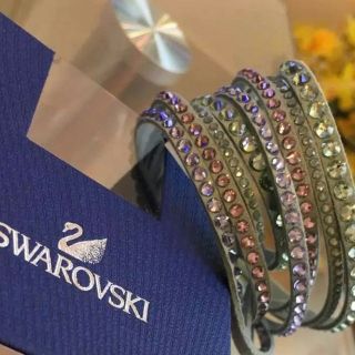 スワロフスキー(SWAROVSKI)のスワロフスキー　ブレスレット(ブレスレット/バングル)