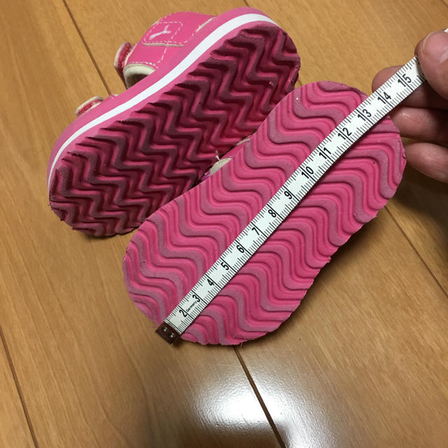 PUMA(プーマ)のプーマ サンダル 女の子 キッズ/ベビー/マタニティのベビー靴/シューズ(~14cm)(サンダル)の商品写真