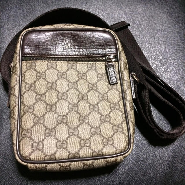 Gucci(グッチ)のゆう様専用 グッチ ショルダーバッグ ポシェット メンズのバッグ(ショルダーバッグ)の商品写真