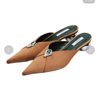 アメリヴィンテージ(Ameri VINTAGE)のAmeri 2WAY POINTED TOE MULE ベージュSサイズ(ミュール)