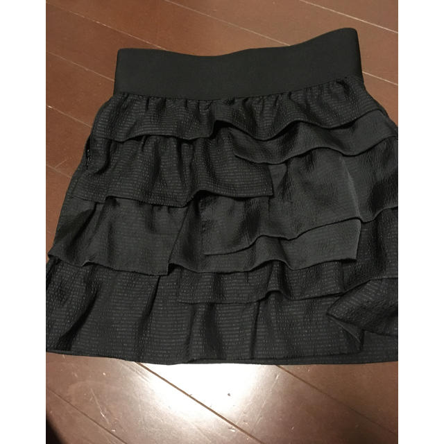 kariang(カリアング)のフリルミニスカート レディースのスカート(ミニスカート)の商品写真