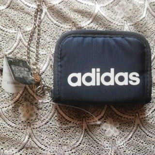 アディダス(adidas)の送料込*キッズに人気のアディダスの2つ折りウォレット。(財布)