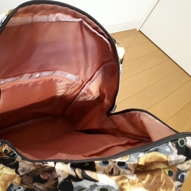 LeSportsac(レスポートサック)のレスポートサック　キャットカフェ　リュック レディースのバッグ(リュック/バックパック)の商品写真