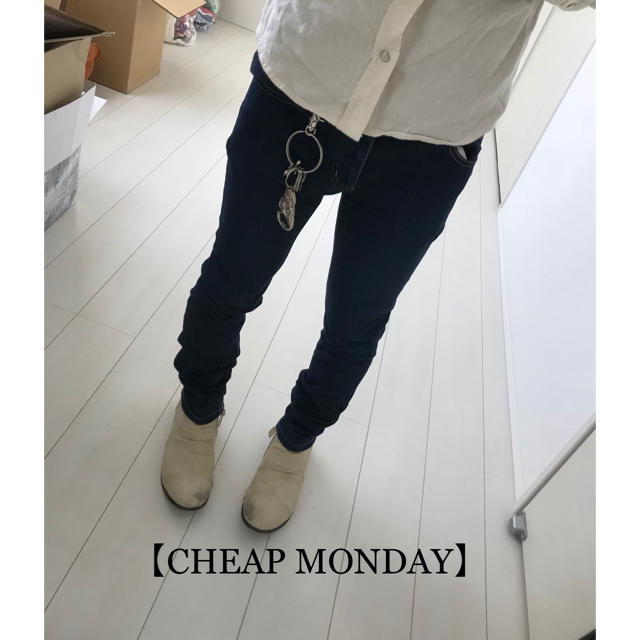 人気定番【CHEAP MONDAYチープマンデー/インディゴスキニーパンツ】