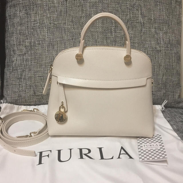 Furla - フルラ パイパー s 美品 人気色の通販 by Lily's SHOP ｜フルラならラクマ