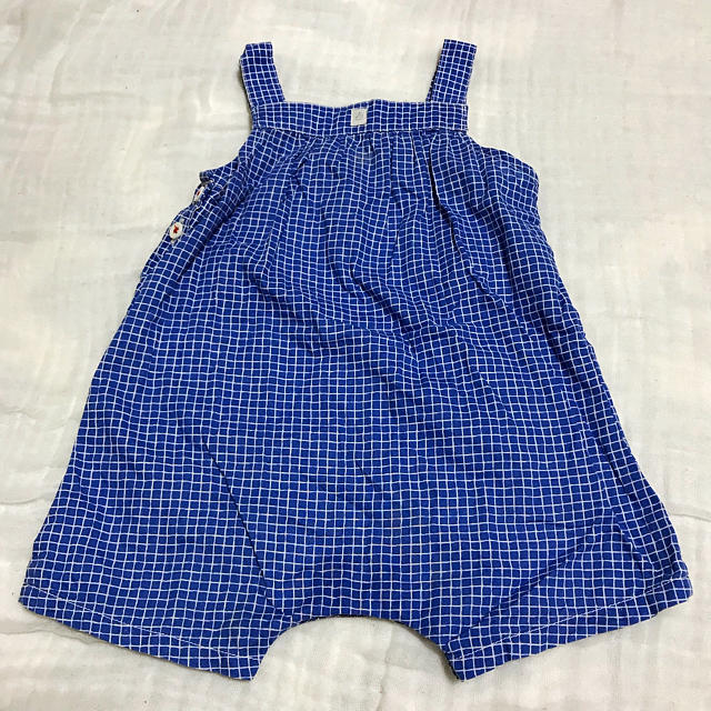 PETIT BATEAU(プチバトー)のプチバトー70センチ青チェックキュロット キッズ/ベビー/マタニティのベビー服(~85cm)(ロンパース)の商品写真