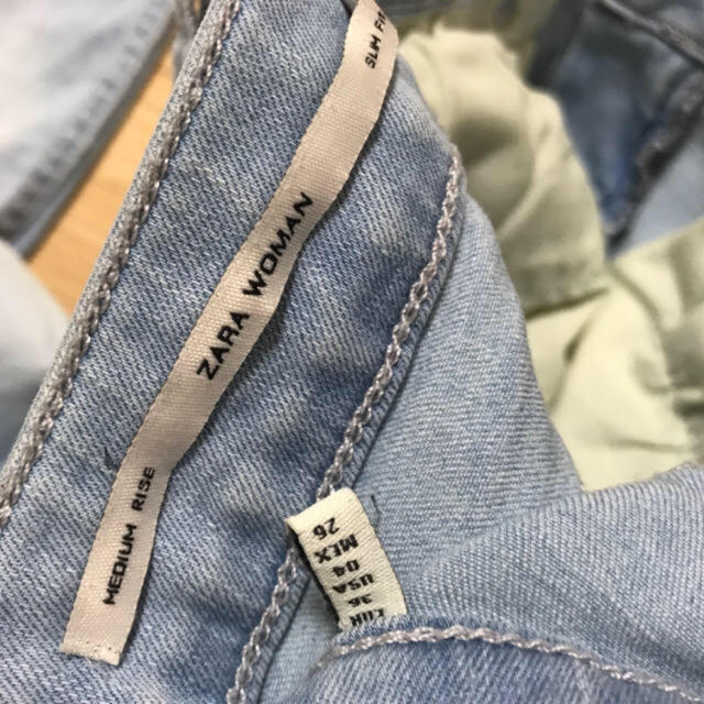 ZARA(ザラ)のZARA デニムスキニー レディースのパンツ(デニム/ジーンズ)の商品写真