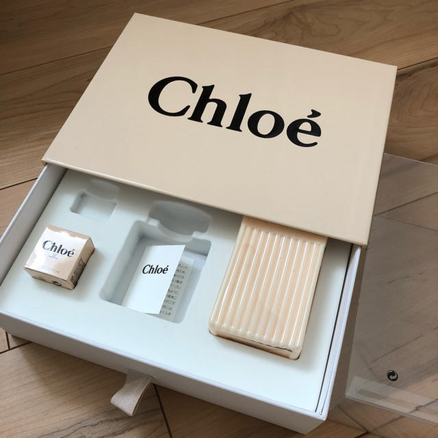 Chloe(クロエ)のクロエ ボディローション  コスメ/美容のボディケア(ボディローション/ミルク)の商品写真