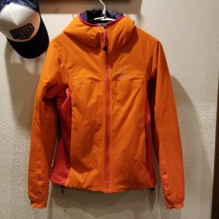 アークテリクス(ARC'TERYX)のARC'TERYX 　フーディー　レディース(登山用品)