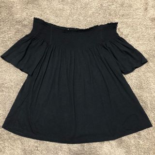 エイチアンドエム(H&M)のH&M オフショルダー トップス(カットソー(半袖/袖なし))