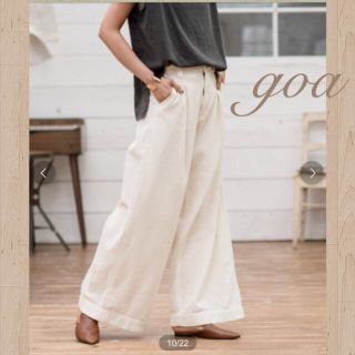 ゴア(goa)の【一度着美品❗️】goa コーデュロイワイドパンツ/ホワイト(バギーパンツ)