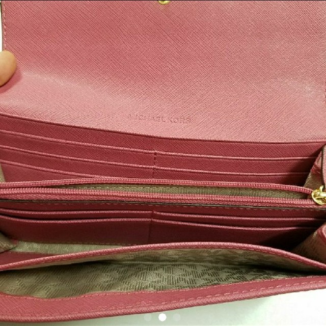 Michael Kors(マイケルコース)のマイケルコース 長財布 春色♡ レディースのファッション小物(財布)の商品写真