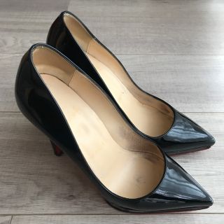 クリスチャンルブタン(Christian Louboutin)のルブタン黒エナメルパンプス(ハイヒール/パンプス)