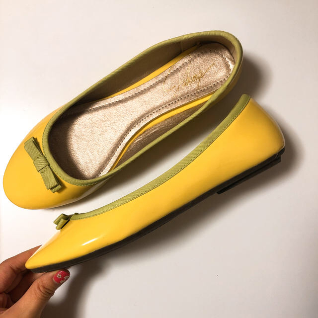 新品 黄色 バレエシューズ ぺたんこ フラット 23.5~24cm  レディースの靴/シューズ(バレエシューズ)の商品写真