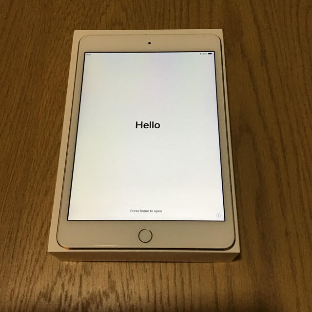 iPad mini4 128GB wifiモデルタブレット