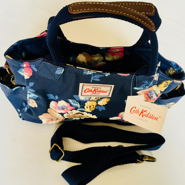 Cath Kidston(キャスキッドソン)のキャスキッドソン ミニショルダーバッグ レディースのバッグ(ショルダーバッグ)の商品写真