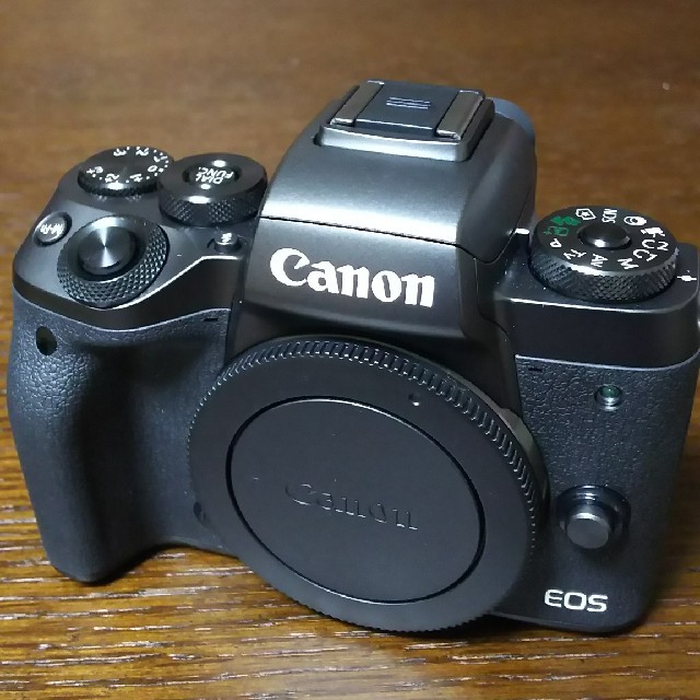 2022年秋冬新作 Canon - キャノンミラーレスカメラEOSM5 ミラーレス