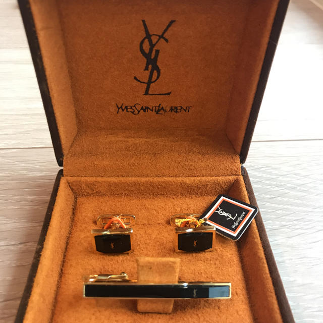 Yves Saint Laurent イヴサンローラン ネクタイピン カフス-