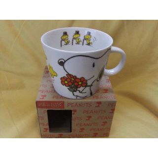 スヌーピー(SNOOPY)の未使用　スヌーピー　マグカップ(グラス/カップ)