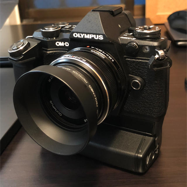 Olympus Om D E M5 Mark Ii Zuiko 17 F1 8 Hld 8の通販 By キューブ１８７４ S Shop オリンパスならラクマ