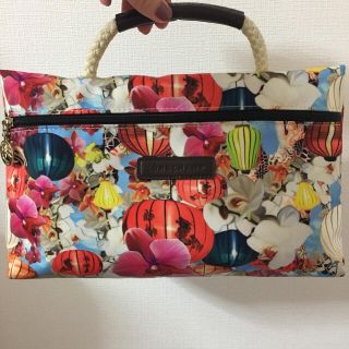 ロンシャン(LONGCHAMP)のLongchamp × メアリーカトランズ コラボ クラッチ(ハンドバッグ)