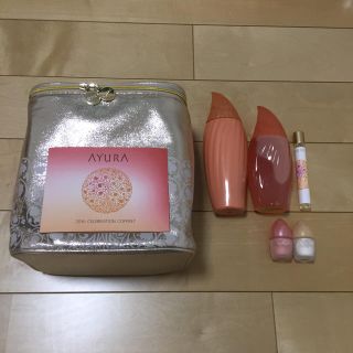 アユーラ(AYURA)の値下げ！AYURA 20th CELEBRATION COFFRET(コフレ/メイクアップセット)