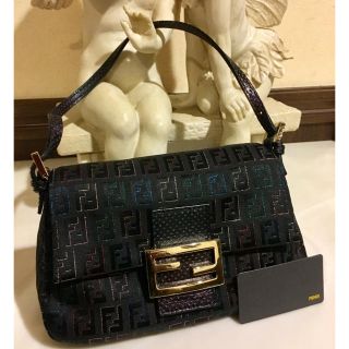 フェンディ(FENDI)の超美品 ☆ FENDI ☆ 煌びやかなミニセミショルダーバッグ とても綺麗 ❣️(ショルダーバッグ)