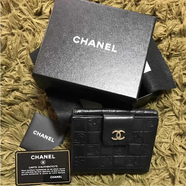 CHANEL(シャネル)の♪MAY♪様専用カメリア アイコン 二つ折り財布  レディースのファッション小物(財布)の商品写真