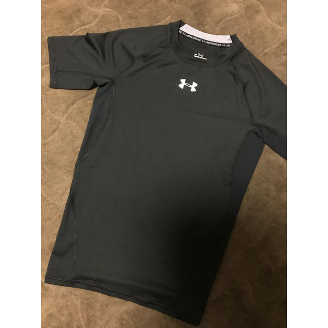 UNDER ARMOUR(アンダーアーマー)のアンダーアーマー  ヒートギア  コンプレッション メンズ M スポーツ/アウトドアのトレーニング/エクササイズ(トレーニング用品)の商品写真