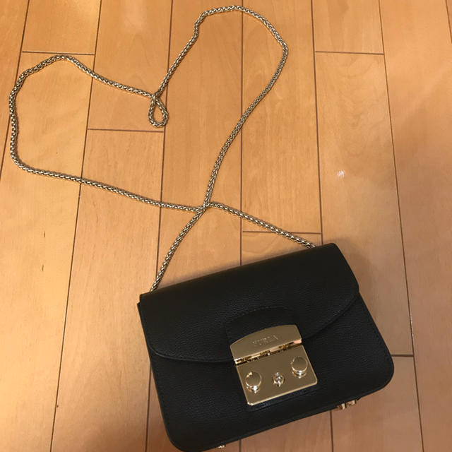 Furla(フルラ)のフルラ  メトロポリス  美品 お値下げ中日曜まで レディースのバッグ(ショルダーバッグ)の商品写真