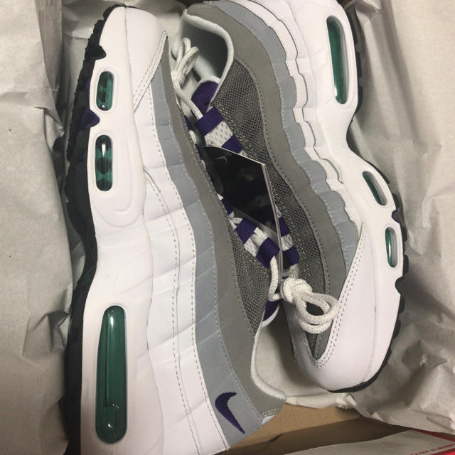 NIKE(ナイキ)のNIKE airmax 95 grape エアマックス グレープ 28 メンズの靴/シューズ(スニーカー)の商品写真