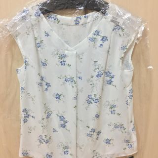 ジャスグリッティー(JUSGLITTY)の専用   JUSGLITTY☆フレンチVブラウス(シャツ/ブラウス(半袖/袖なし))