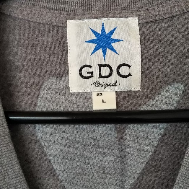 GDC(ジーディーシー)のGDC  Tシャツ メンズのトップス(Tシャツ/カットソー(半袖/袖なし))の商品写真