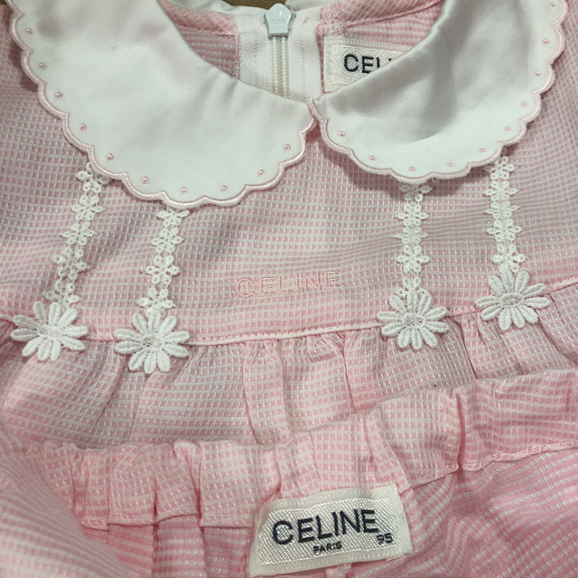 celine(セリーヌ)のCELINE 半袖 パンツ付き サイズ95 キッズ/ベビー/マタニティのキッズ服女の子用(90cm~)(ドレス/フォーマル)の商品写真