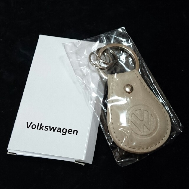 Volkswagen 【新品・未使用】Volkswagen 本革製キーホルダー 《非売品》の通販 by kira's shop｜フォルクスワーゲン ならラクマ