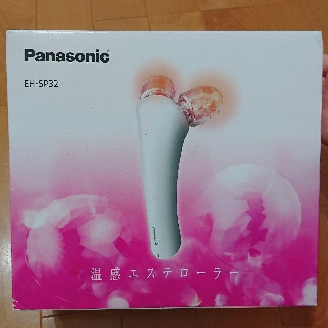 Panasonic(パナソニック)の【週末限定値下中】Panasonic 温感エステローラー コスメ/美容のスキンケア/基礎化粧品(フェイスローラー/小物)の商品写真