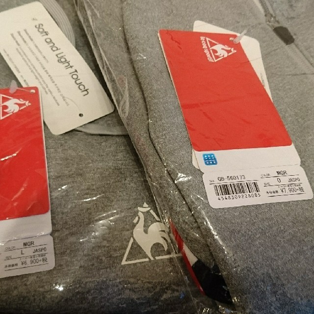 le coq sportif(ルコックスポルティフ)の最終値下げ 新品 ルコックスポルティフ トレーニングウエア上下セット スポーツ/アウトドアのランニング(ウェア)の商品写真