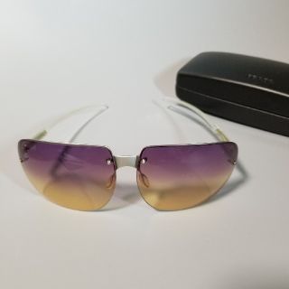 PRADA(サングラス/メガネ ・ パープル/紫色系)のフリマ PRADA(サングラス/メガネ ・ パープル/紫色系)のフリマ