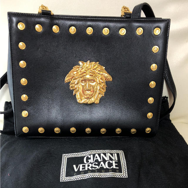 Gianni Versace(ジャンニヴェルサーチ)のジャンニ ベルサーチ ショルダーバック レディースのバッグ(ショルダーバッグ)の商品写真