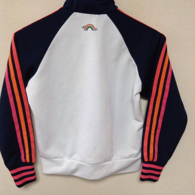 adidas(アディダス)のadidas130 ジャージ上 キッズ/ベビー/マタニティのキッズ服女の子用(90cm~)(ジャケット/上着)の商品写真