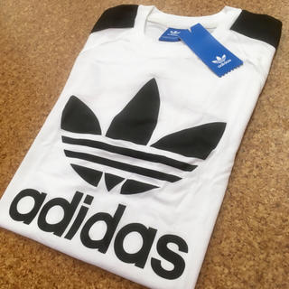 アディダス(adidas)の【XLサイズ・新品・未使用】特別価格‼️ アディダス オリジナルス Tシャツ 白(Tシャツ/カットソー(半袖/袖なし))