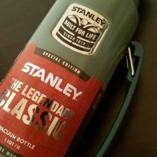 スタンレー(Stanley)のスタンレー クラシック バキューム ボトル1.1QT 1.0L 限定ボトル(食器)