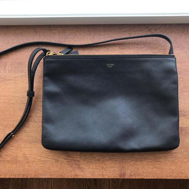 celine(セリーヌ)の☆riko様専用☆CELINE トリオ ブラック レディースのバッグ(ショルダーバッグ)の商品写真